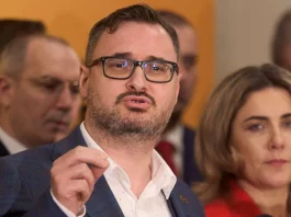 Nou episod de violență la AUR. Dan Tănasă, atacat fizic chiar de un coleg: „Mi-am dat viața pentru partidul ăsta!”