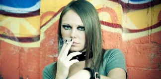 Interzis la țigări: Britanicii de 17 ani și generațiile viitoare nu vor mai avea niciodată dreptul legal de a fuma