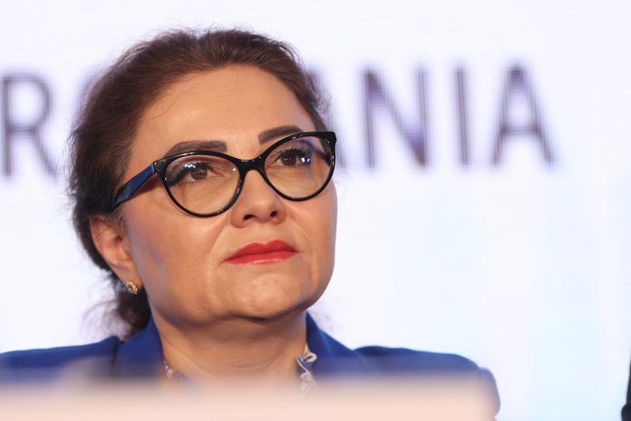 Cristina-Traila.jpg