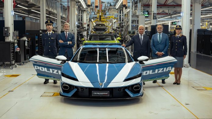 Lamborghini-Temerario-Polizia-di-Stato-Italia_5.jpg