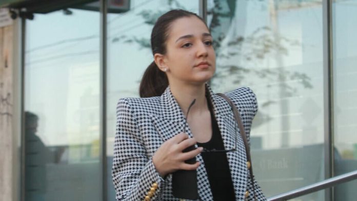 teodora-fiica-gigi-becali-invinsa-instanta.jpg